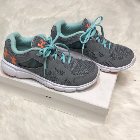 Under Armour Shoes - Under Armour gray and white tennis shoes size 8.5